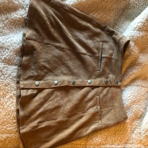 Super cute tan suede skirt